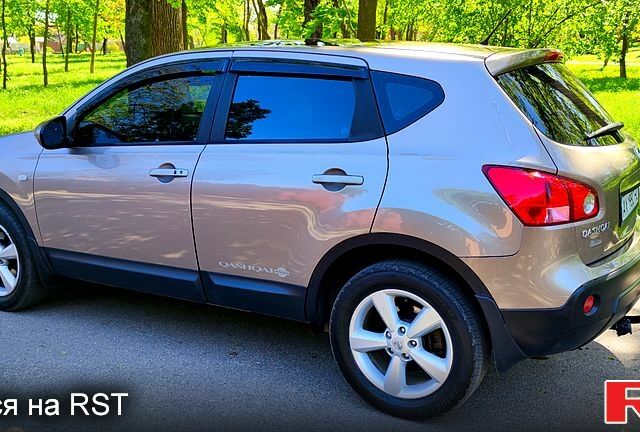 Коричневый Ниссан Кашкай, объемом двигателя 1.5 л и пробегом 230 тыс. км за 8800 $, фото 1 на Automoto.ua