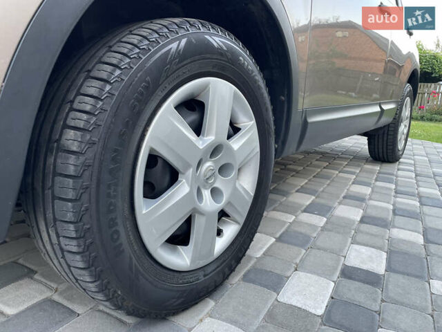 Коричневий Ніссан Кашкай, об'ємом двигуна 1.6 л та пробігом 235 тис. км за 7950 $, фото 53 на Automoto.ua