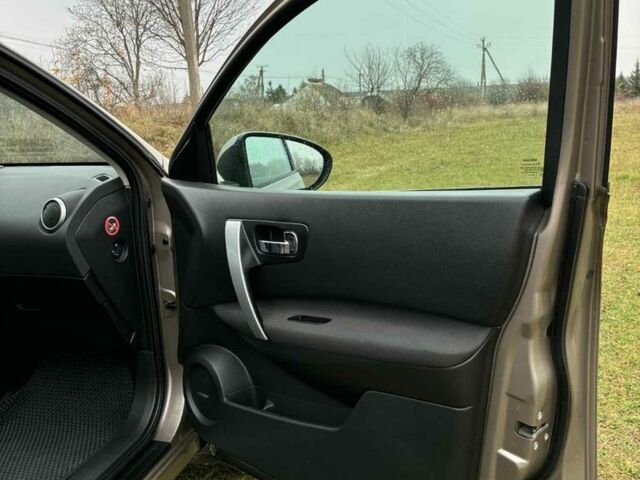 Коричневый Ниссан Кашкай, объемом двигателя 1.5 л и пробегом 144 тыс. км за 10000 $, фото 3 на Automoto.ua