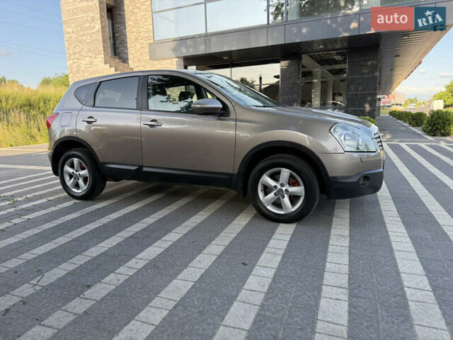 Коричневый Ниссан Кашкай, объемом двигателя 2 л и пробегом 290 тыс. км за 8000 $, фото 1 на Automoto.ua