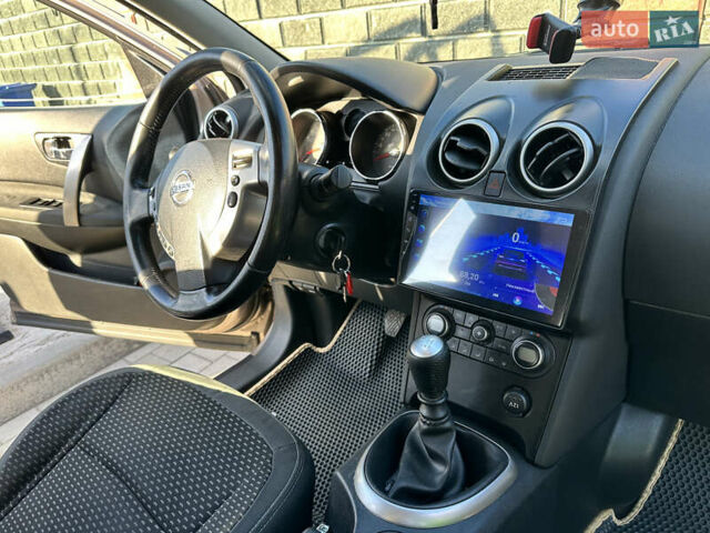 Коричневый Ниссан Кашкай, объемом двигателя 1.46 л и пробегом 280 тыс. км за 10118 $, фото 2 на Automoto.ua