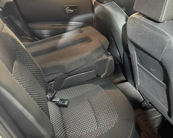 Коричневий Ніссан Кашкай, об'ємом двигуна 2 л та пробігом 209 тис. км за 9800 $, фото 9 на Automoto.ua