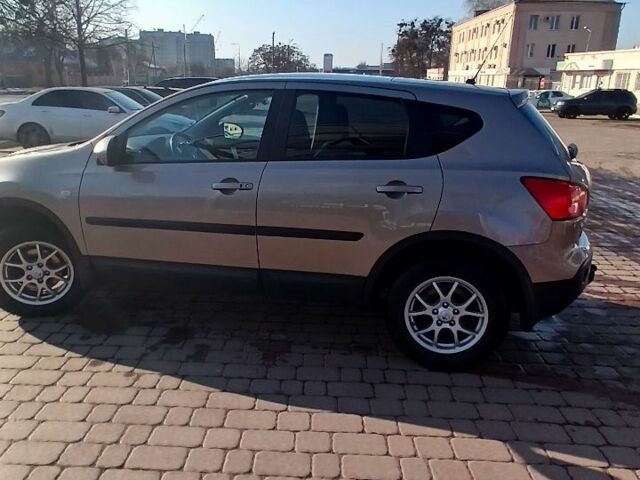 Коричневый Ниссан Кашкай, объемом двигателя 2 л и пробегом 210 тыс. км за 9900 $, фото 2 на Automoto.ua