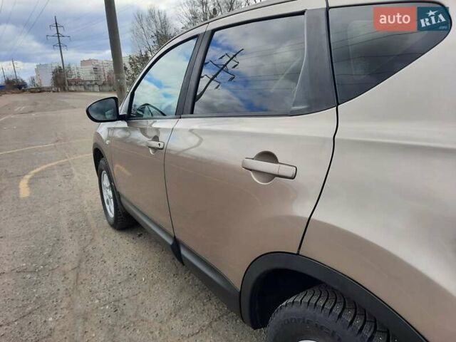 Коричневый Ниссан Кашкай, объемом двигателя 2 л и пробегом 208 тыс. км за 8999 $, фото 68 на Automoto.ua