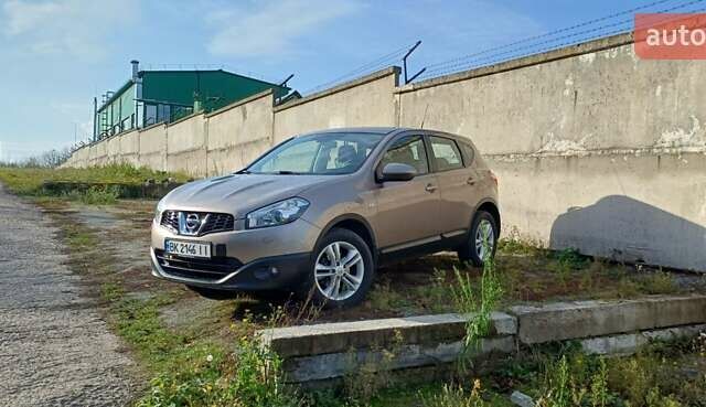 Коричневый Ниссан Кашкай, объемом двигателя 1.46 л и пробегом 195 тыс. км за 10900 $, фото 5 на Automoto.ua