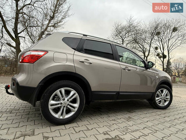 Коричневый Ниссан Кашкай, объемом двигателя 1.6 л и пробегом 240 тыс. км за 9500 $, фото 2 на Automoto.ua