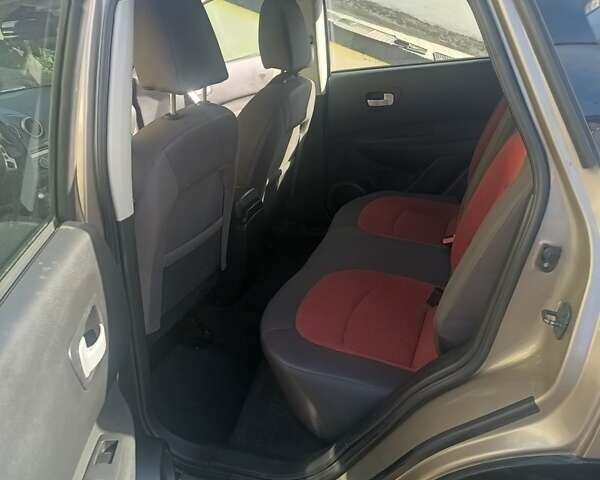 Коричневый Ниссан Кашкай, объемом двигателя 2 л и пробегом 150 тыс. км за 10000 $, фото 1 на Automoto.ua