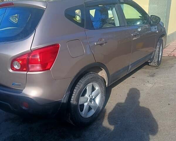Коричневый Ниссан Кашкай, объемом двигателя 2 л и пробегом 150 тыс. км за 10000 $, фото 4 на Automoto.ua