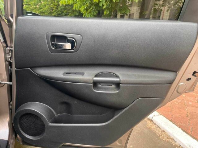 Коричневый Ниссан Кашкай, объемом двигателя 1.5 л и пробегом 265 тыс. км за 10300 $, фото 9 на Automoto.ua