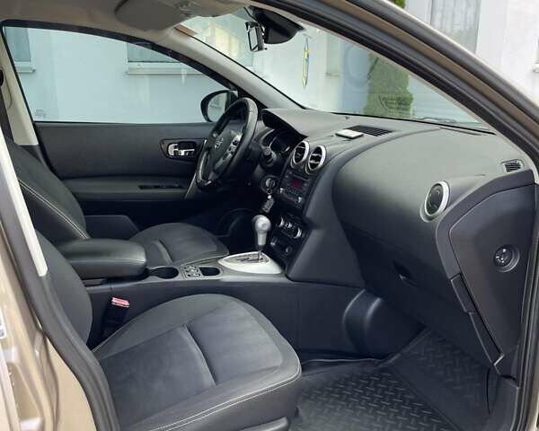 Коричневий Ніссан Кашкай, об'ємом двигуна 2 л та пробігом 183 тис. км за 10999 $, фото 4 на Automoto.ua