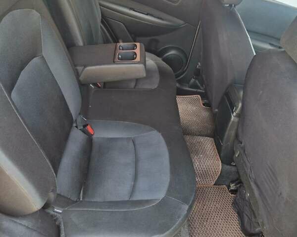 Коричневий Ніссан Кашкай, об'ємом двигуна 1.6 л та пробігом 183 тис. км за 9800 $, фото 8 на Automoto.ua