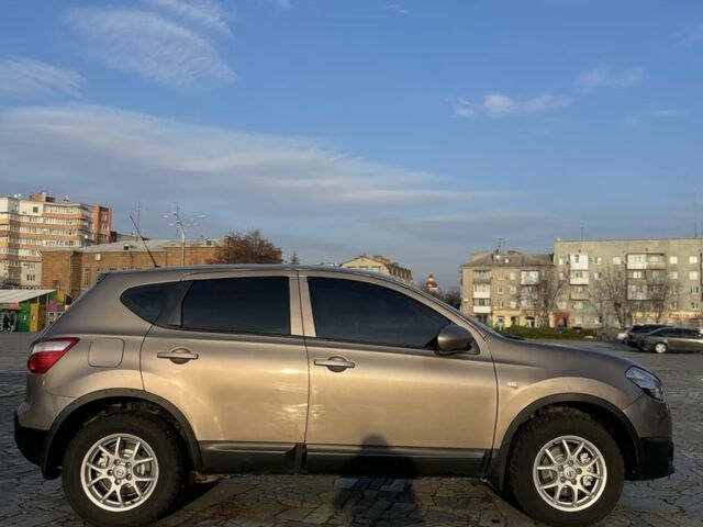 Коричневий Ніссан Кашкай, об'ємом двигуна 2 л та пробігом 210 тис. км за 7999 $, фото 3 на Automoto.ua