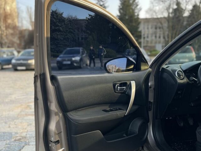 Коричневий Ніссан Кашкай, об'ємом двигуна 2 л та пробігом 210 тис. км за 7999 $, фото 11 на Automoto.ua