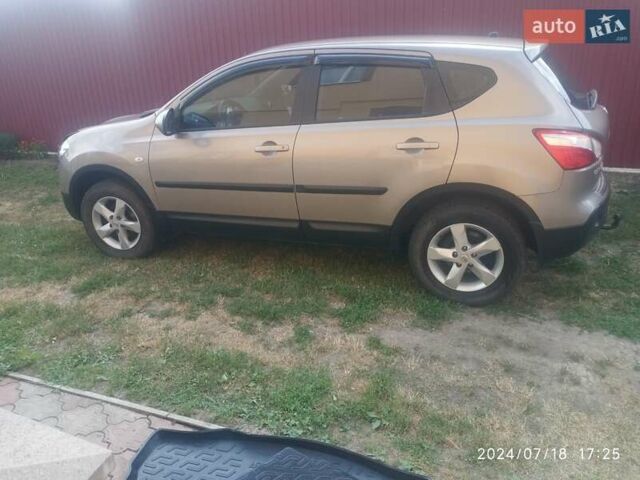 Коричневый Ниссан Кашкай, объемом двигателя 2 л и пробегом 130 тыс. км за 10700 $, фото 3 на Automoto.ua