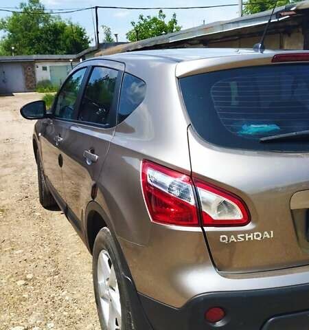 Коричневий Ніссан Кашкай, об'ємом двигуна 1.6 л та пробігом 183 тис. км за 9800 $, фото 2 на Automoto.ua