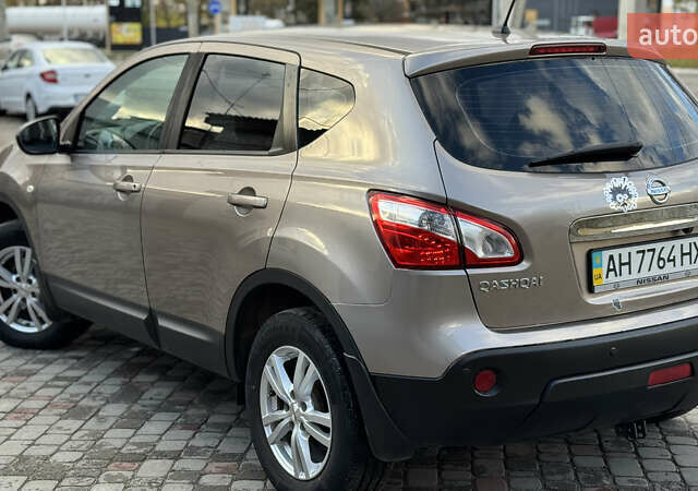 Коричневый Ниссан Кашкай, объемом двигателя 2 л и пробегом 239 тыс. км за 9450 $, фото 3 на Automoto.ua