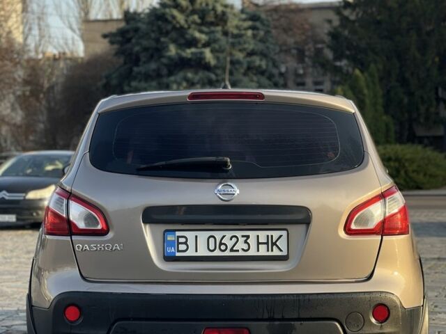 Коричневий Ніссан Кашкай, об'ємом двигуна 2 л та пробігом 210 тис. км за 7999 $, фото 5 на Automoto.ua