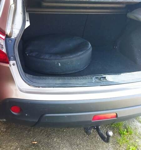 Коричневий Ніссан Кашкай, об'ємом двигуна 1.6 л та пробігом 183 тис. км за 9800 $, фото 11 на Automoto.ua