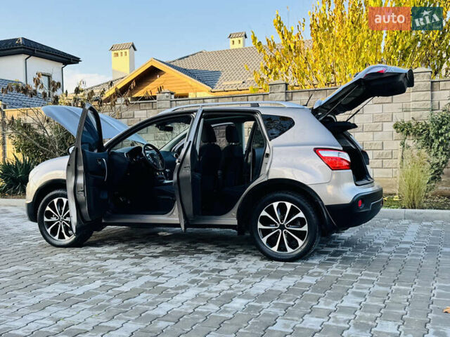 Коричневый Ниссан Кашкай, объемом двигателя 2 л и пробегом 183 тыс. км за 10200 $, фото 2 на Automoto.ua