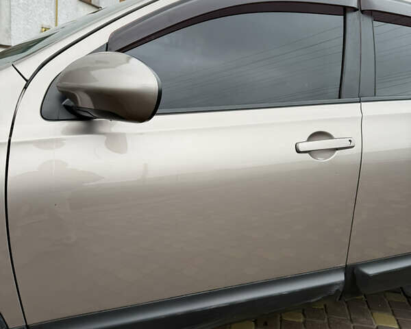 Коричневый Ниссан Кашкай, объемом двигателя 1.6 л и пробегом 194 тыс. км за 7800 $, фото 11 на Automoto.ua