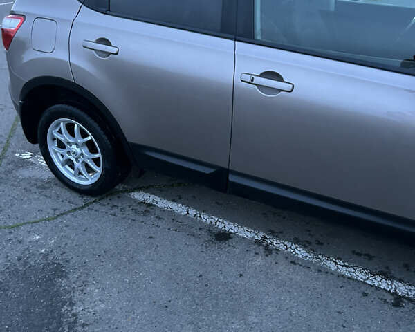 Коричневый Ниссан Кашкай, объемом двигателя 1.6 л и пробегом 192 тыс. км за 9800 $, фото 5 на Automoto.ua