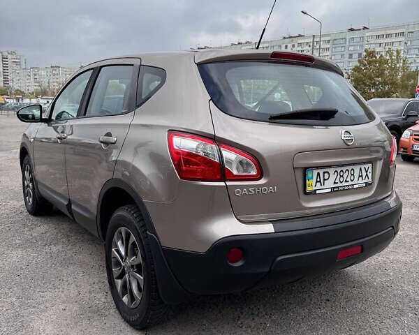 Коричневий Ніссан Кашкай, об'ємом двигуна 1.6 л та пробігом 95 тис. км за 12499 $, фото 6 на Automoto.ua