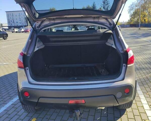 Коричневый Ниссан Кашкай, объемом двигателя 1.6 л и пробегом 215 тыс. км за 10600 $, фото 5 на Automoto.ua