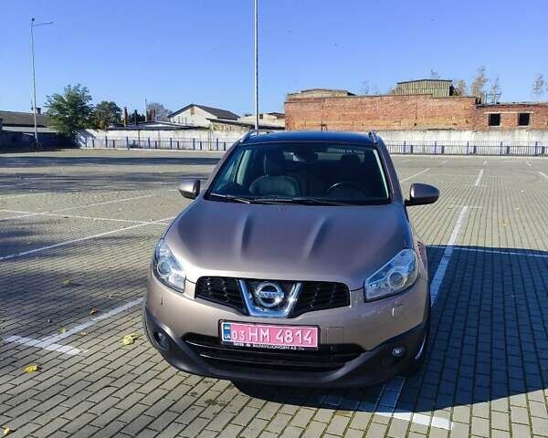 Коричневый Ниссан Кашкай, объемом двигателя 1.6 л и пробегом 215 тыс. км за 10600 $, фото 3 на Automoto.ua