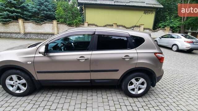 Коричневий Ніссан Кашкай, об'ємом двигуна 1.6 л та пробігом 121 тис. км за 10400 $, фото 1 на Automoto.ua