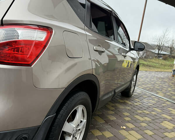 Коричневый Ниссан Кашкай, объемом двигателя 1.6 л и пробегом 194 тыс. км за 7800 $, фото 15 на Automoto.ua