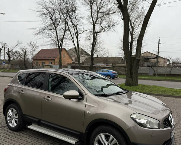 Коричневый Ниссан Кашкай, объемом двигателя 2.02 л и пробегом 187 тыс. км за 13200 $, фото 2 на Automoto.ua