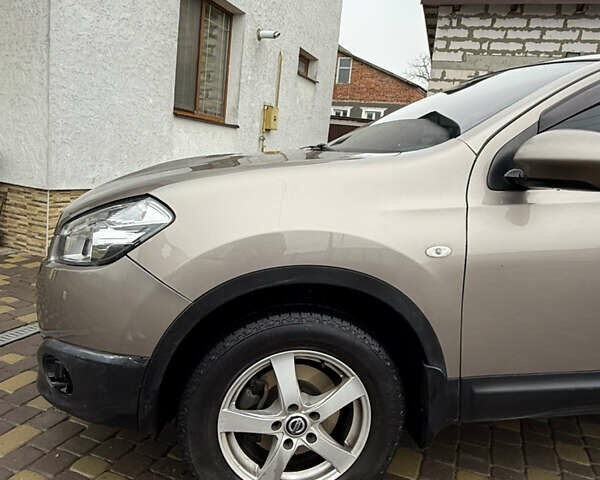 Коричневый Ниссан Кашкай, объемом двигателя 1.6 л и пробегом 194 тыс. км за 7800 $, фото 3 на Automoto.ua