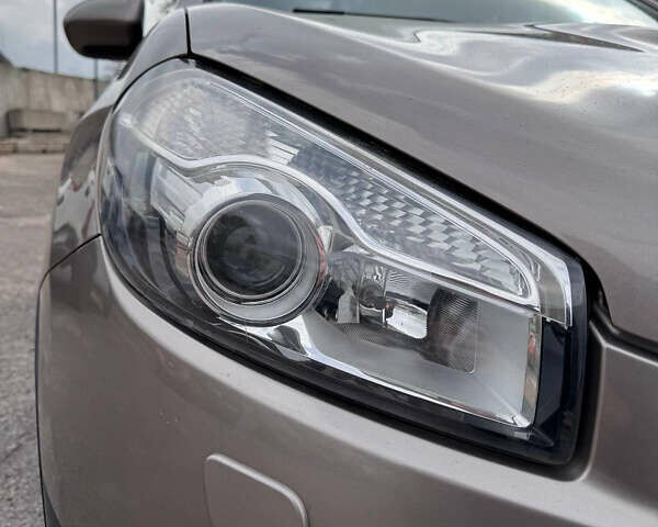 Коричневий Ніссан Кашкай, об'ємом двигуна 1.6 л та пробігом 95 тис. км за 12499 $, фото 12 на Automoto.ua