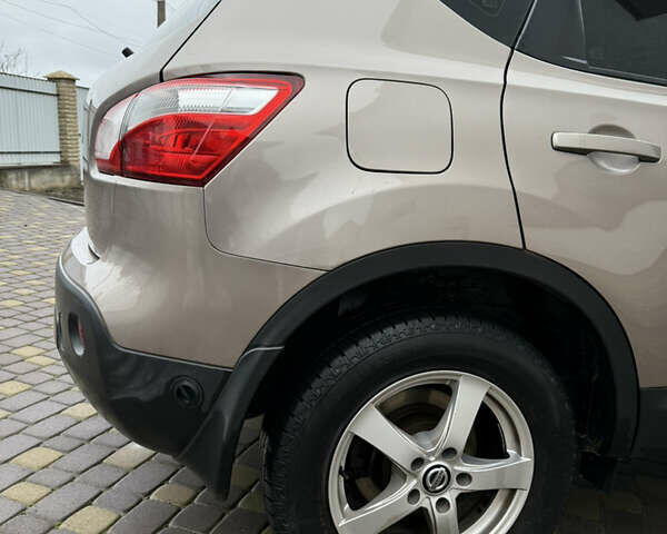 Коричневый Ниссан Кашкай, объемом двигателя 1.6 л и пробегом 194 тыс. км за 7800 $, фото 6 на Automoto.ua