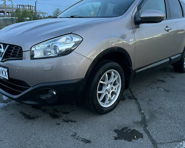 Коричневый Ниссан Кашкай, объемом двигателя 1.6 л и пробегом 192 тыс. км за 9800 $, фото 7 на Automoto.ua