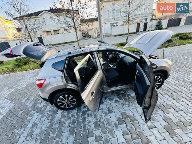 Коричневый Ниссан Кашкай, объемом двигателя 2 л и пробегом 183 тыс. км за 10200 $, фото 4 на Automoto.ua