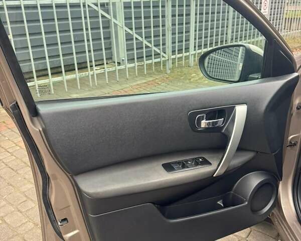 Коричневый Ниссан Кашкай, объемом двигателя 2 л и пробегом 232 тыс. км за 11200 $, фото 29 на Automoto.ua