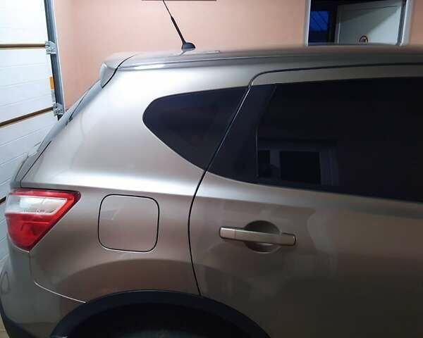 Коричневый Ниссан Кашкай, объемом двигателя 1.6 л и пробегом 99 тыс. км за 11200 $, фото 2 на Automoto.ua