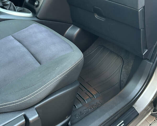 Коричневий Ніссан Кашкай, об'ємом двигуна 1.5 л та пробігом 232 тис. км за 10999 $, фото 25 на Automoto.ua