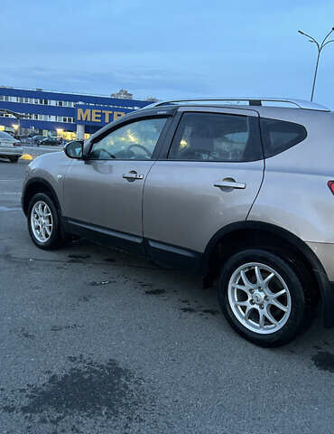 Коричневый Ниссан Кашкай, объемом двигателя 1.6 л и пробегом 192 тыс. км за 9800 $, фото 1 на Automoto.ua