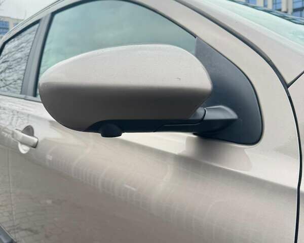 Коричневый Ниссан Кашкай, объемом двигателя 2 л и пробегом 232 тыс. км за 11200 $, фото 9 на Automoto.ua