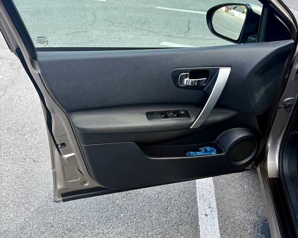 Коричневий Ніссан Кашкай, об'ємом двигуна 2 л та пробігом 173 тис. км за 12800 $, фото 15 на Automoto.ua