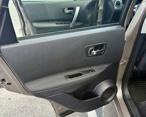 Коричневий Ніссан Кашкай, об'ємом двигуна 2 л та пробігом 173 тис. км за 12800 $, фото 14 на Automoto.ua