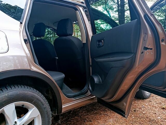 Коричневый Ниссан Кашкай, объемом двигателя 2 л и пробегом 134 тыс. км за 11499 $, фото 9 на Automoto.ua