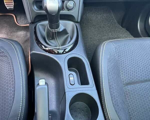 Коричневый Ниссан Кашкай, объемом двигателя 1.6 л и пробегом 255 тыс. км за 11500 $, фото 28 на Automoto.ua