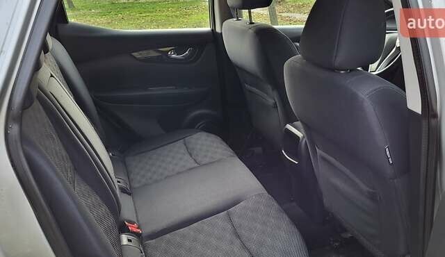 Коричневий Ніссан Кашкай, об'ємом двигуна 1.6 л та пробігом 200 тис. км за 12000 $, фото 27 на Automoto.ua