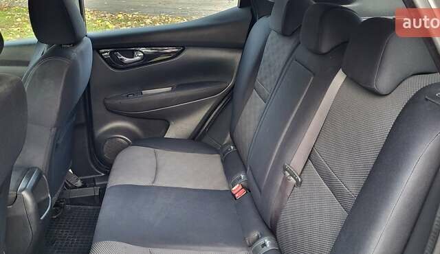 Коричневий Ніссан Кашкай, об'ємом двигуна 1.6 л та пробігом 200 тис. км за 12000 $, фото 25 на Automoto.ua