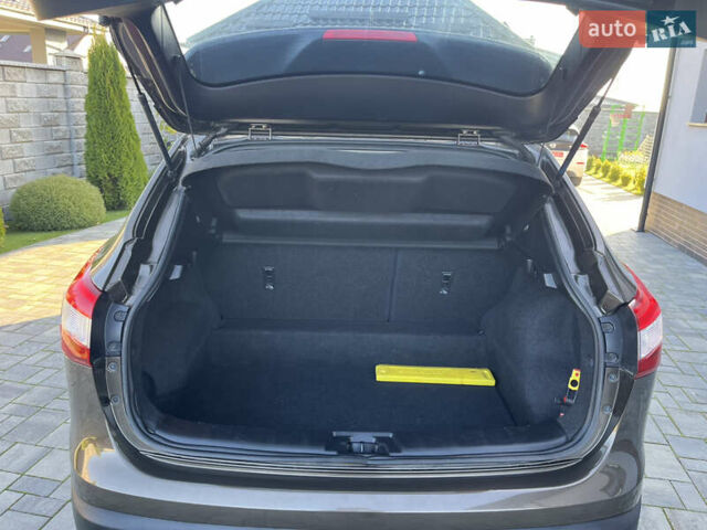 Коричневий Ніссан Кашкай, об'ємом двигуна 1.5 л та пробігом 264 тис. км за 12900 $, фото 2 на Automoto.ua