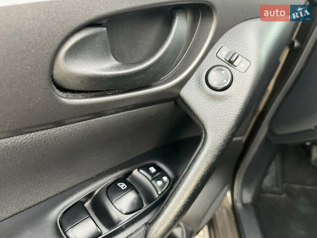 Коричневий Ніссан Кашкай, об'ємом двигуна 1.5 л та пробігом 264 тис. км за 12900 $, фото 28 на Automoto.ua