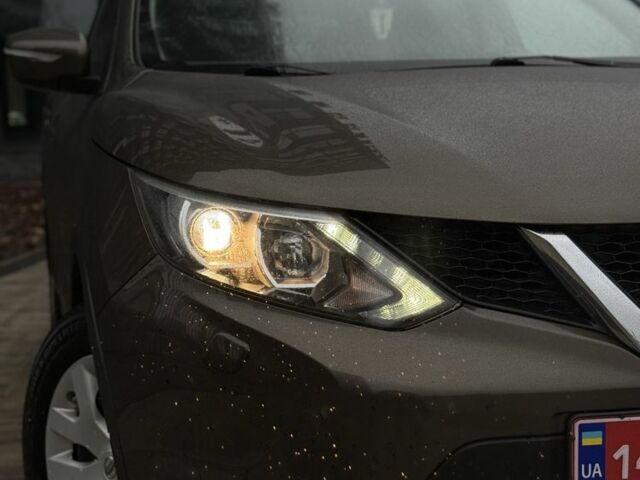 Коричневий Ніссан Кашкай, об'ємом двигуна 1.5 л та пробігом 207 тис. км за 13699 $, фото 10 на Automoto.ua